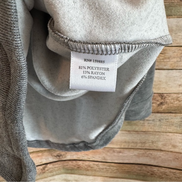 Evereve Women’s Gray Ruby Soft Brushed Button Down Shacket Top Size Medium - Picture 7 of 11